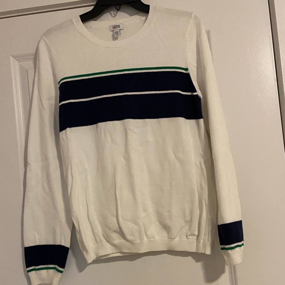 Women’s (L) Izod sweater
